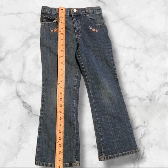 Got 2B Real Girls Size 5/6 Flare Jeans With Floral Embroidery - Picture 7 of 14
